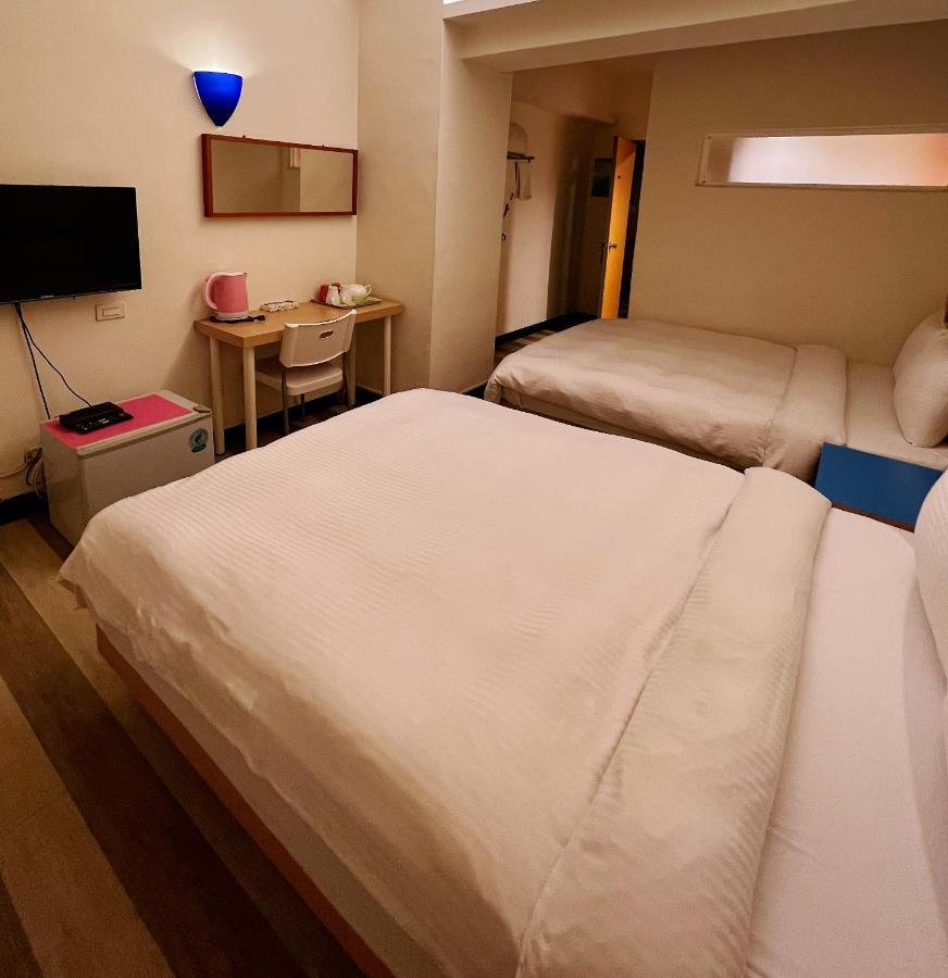 Hwa Hong Hotel Kaohsiung Dış mekan fotoğraf