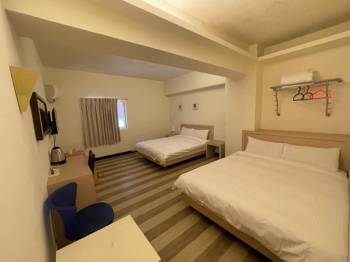 Hwa Hong Hotel Kaohsiung Dış mekan fotoğraf