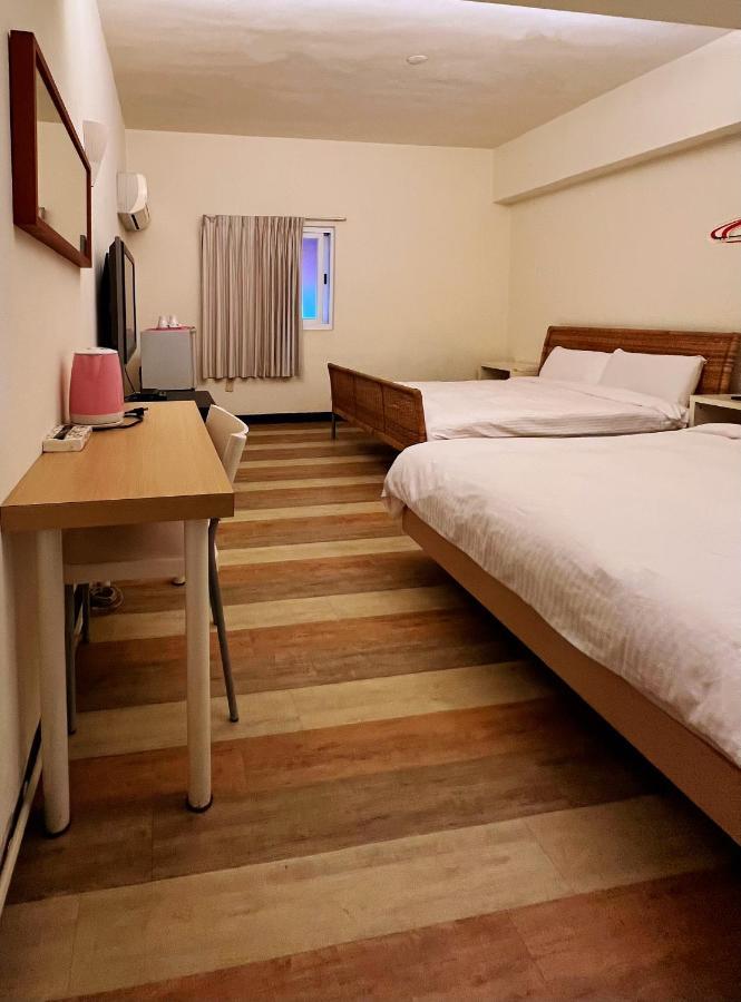 Hwa Hong Hotel Kaohsiung Dış mekan fotoğraf