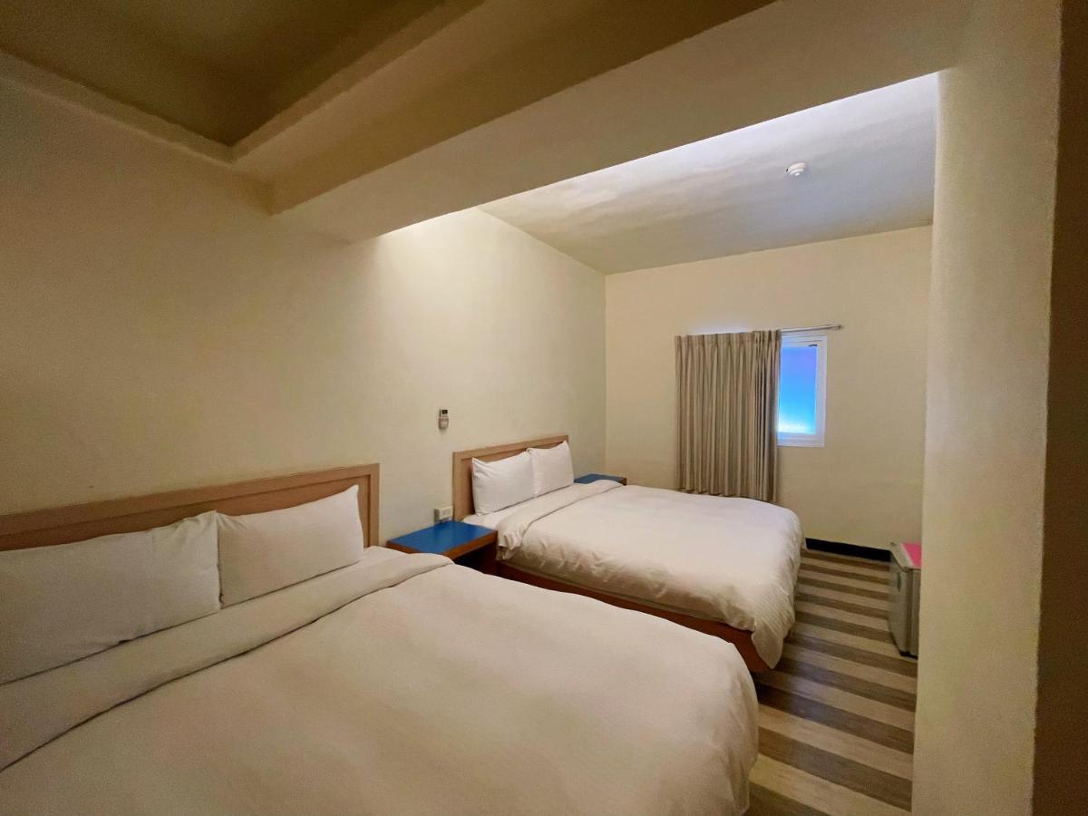 Hwa Hong Hotel Kaohsiung Dış mekan fotoğraf